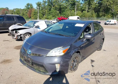 2015 Toyota Prius Four z USA, uszkodzony, nr VIN JTDKN3DU2F0462738